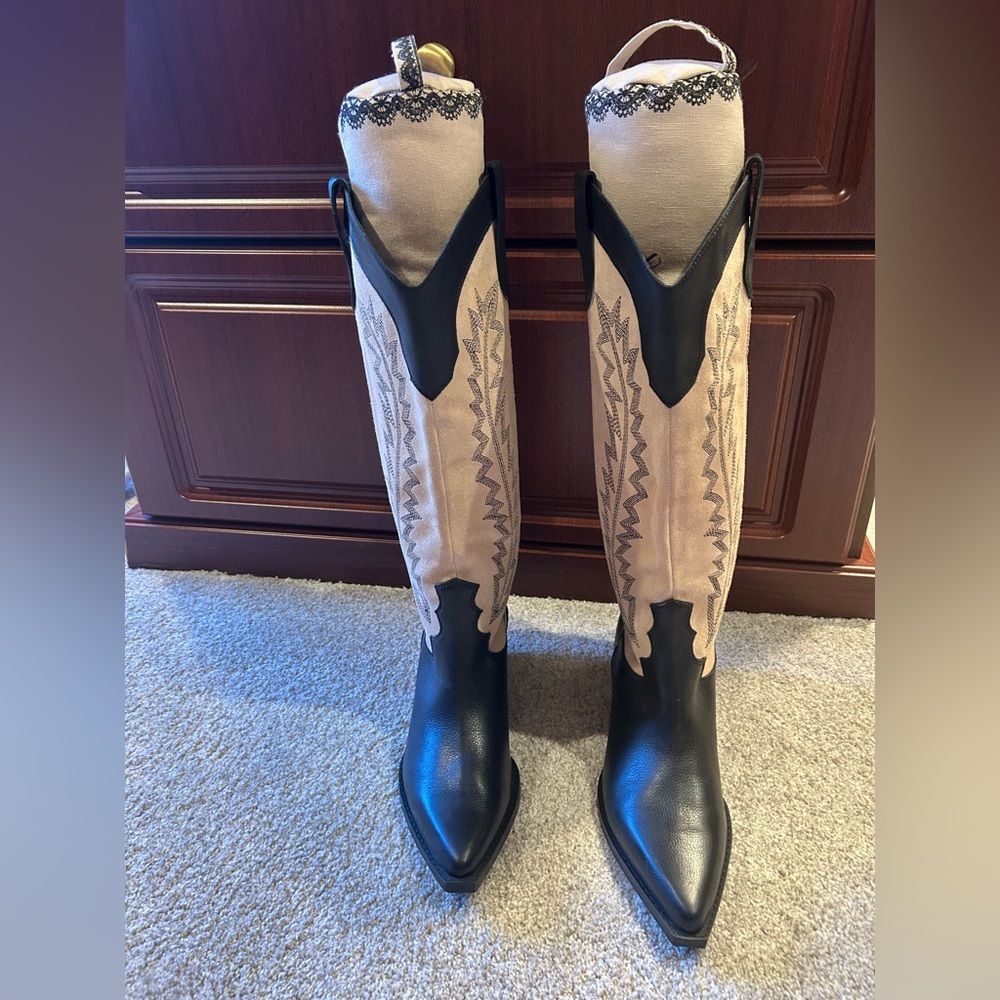 Marc Fisher Black and Tan Western Boots